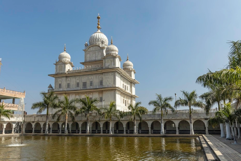 Gurudwara Shri Data Bandi Chhor Shahib, Gwalior, Madhya Pradesh - Vushii.com